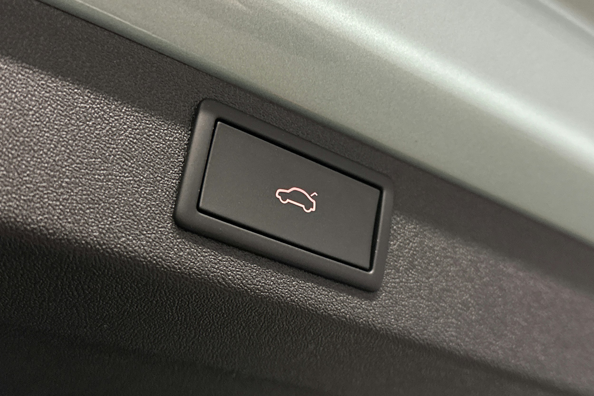 harmaa Skoda Enyaq 2025 kuva 15.