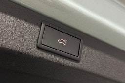 harmaa Skoda Enyaq 2025 kuva 15.