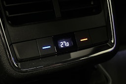 harmaa Skoda Enyaq 2025 kuva 17.