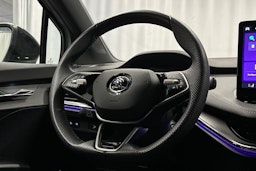 harmaa Skoda Enyaq 2025 kuva 20.