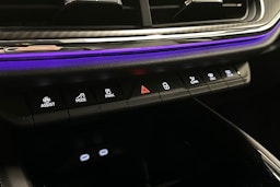 harmaa Skoda Enyaq 2025 kuva 33.