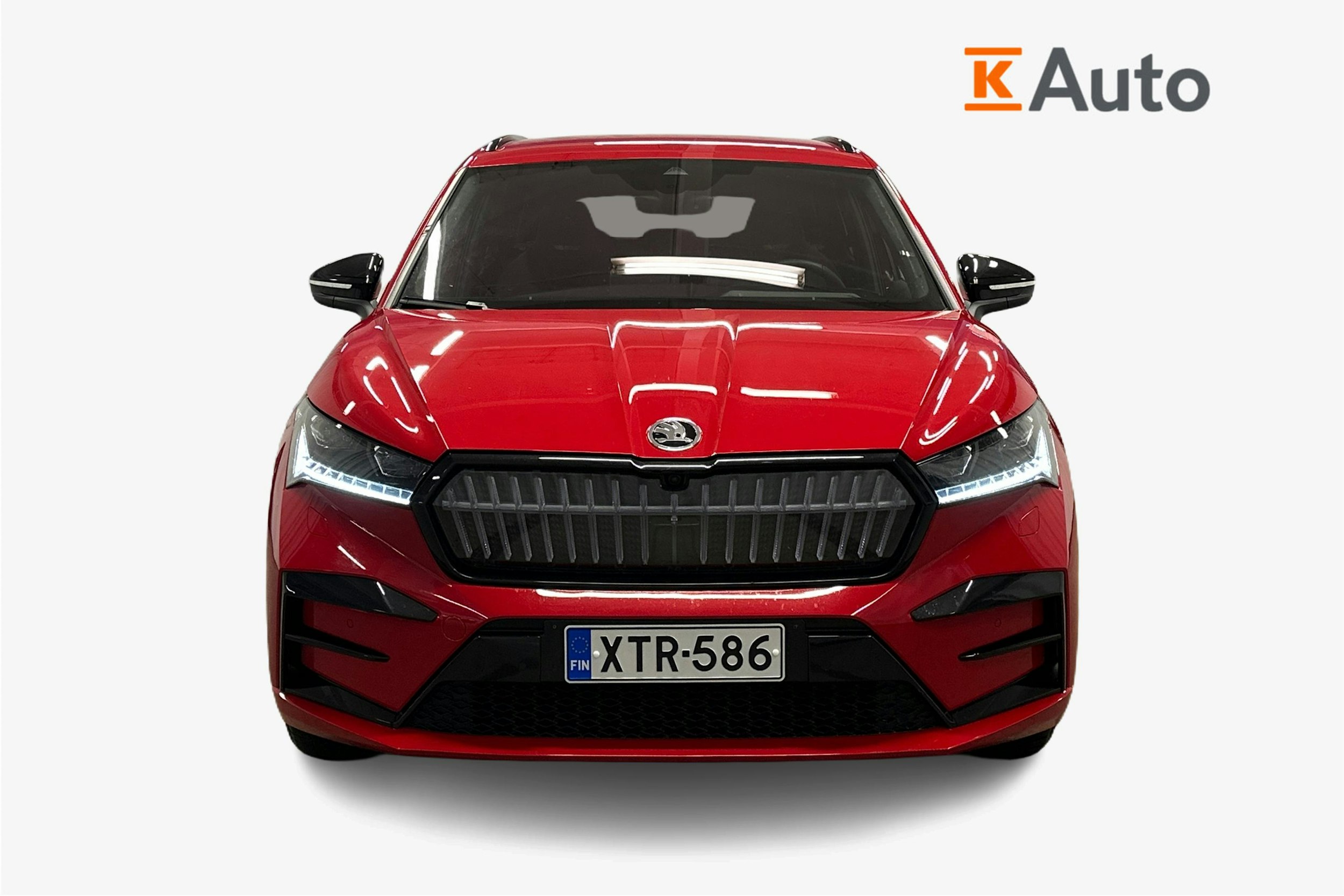 punainen Skoda Enyaq 2025 kuva 5.