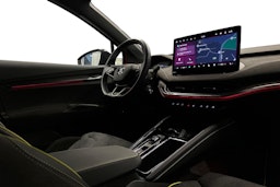 punainen Skoda Enyaq 2025 kuva 9.