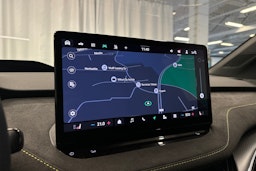 punainen Skoda Enyaq 2025 kuva 18.