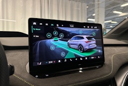 punainen Skoda Enyaq 2025 kuva 22.