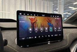 punainen Skoda Enyaq 2025 kuva 23.