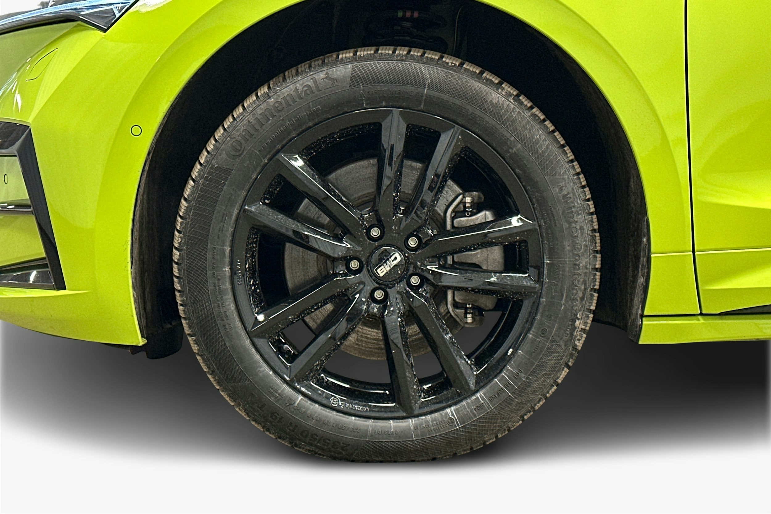 vihreä Skoda Enyaq 2025 kuva 9.