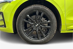 vihreä Skoda Enyaq 2025 kuva 9.