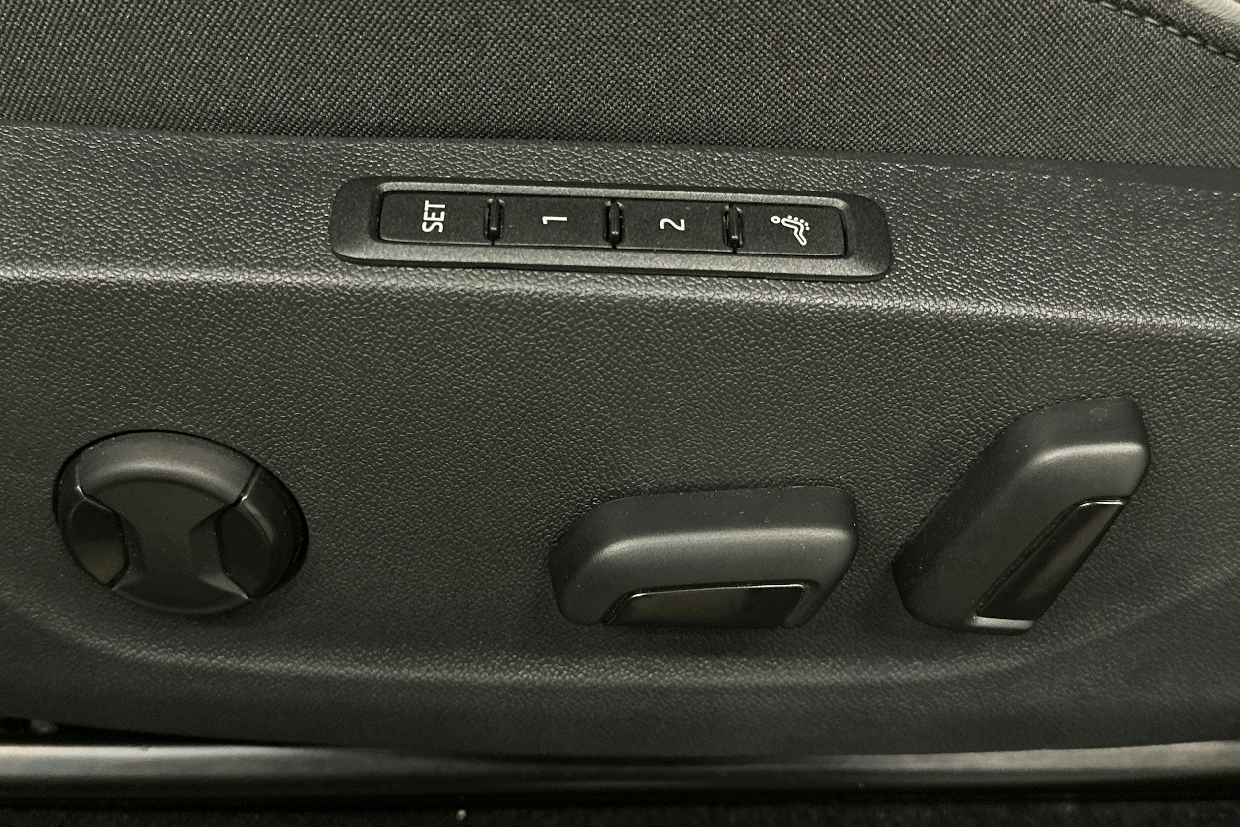 vihreä Skoda Enyaq 2025 kuva 16.