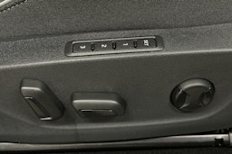 vihreä Skoda Enyaq 2025 kuva 17.