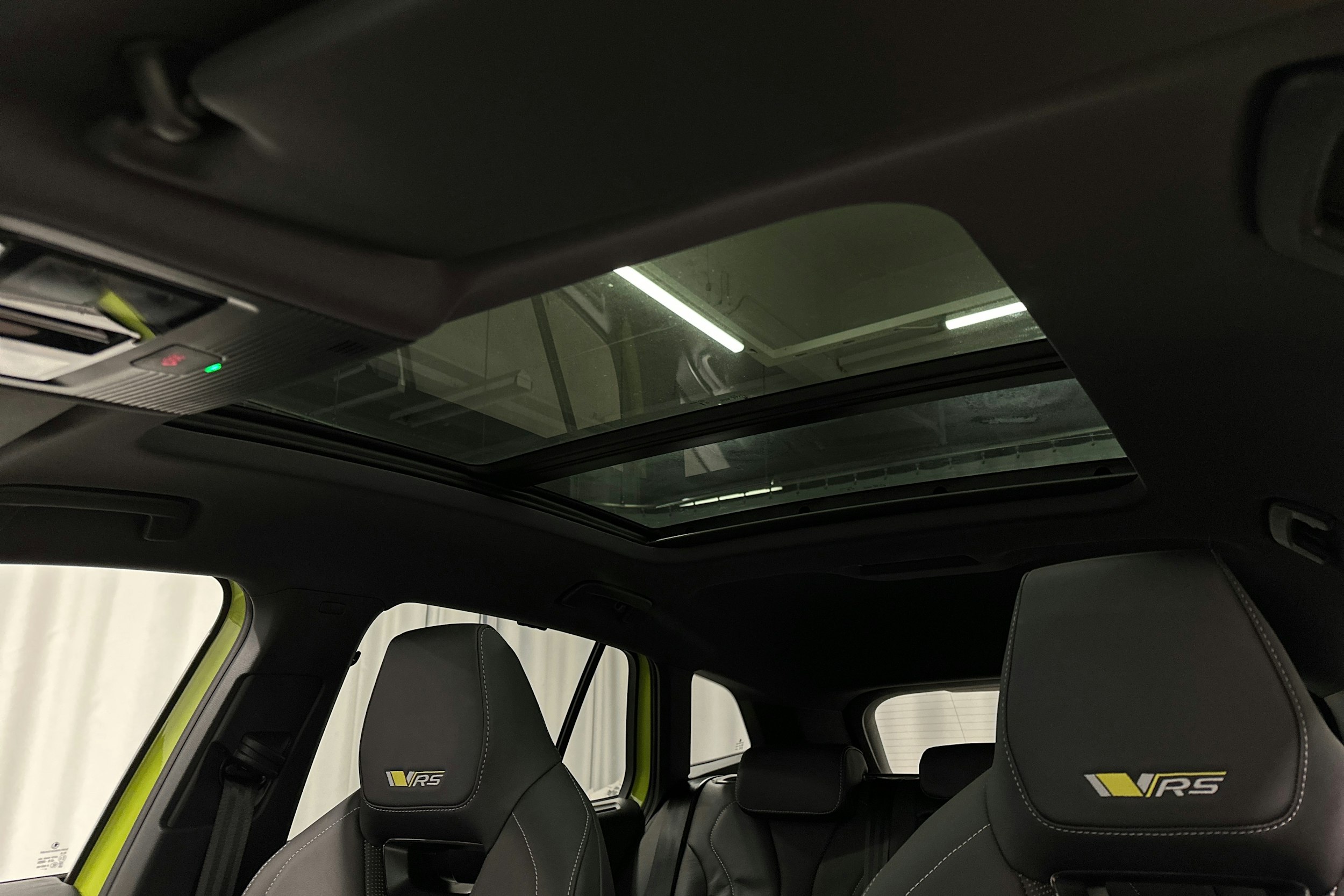 vihreä Skoda Enyaq 2025 kuva 36.