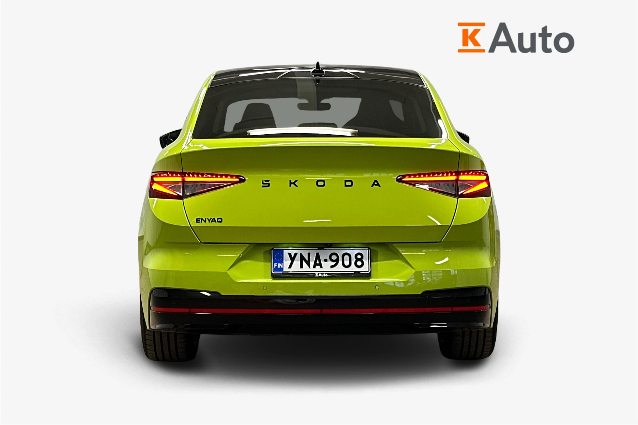 vihreä Skoda Enyaq 2025 kuva 3.