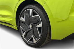 vihreä Skoda Enyaq 2025 kuva 9.