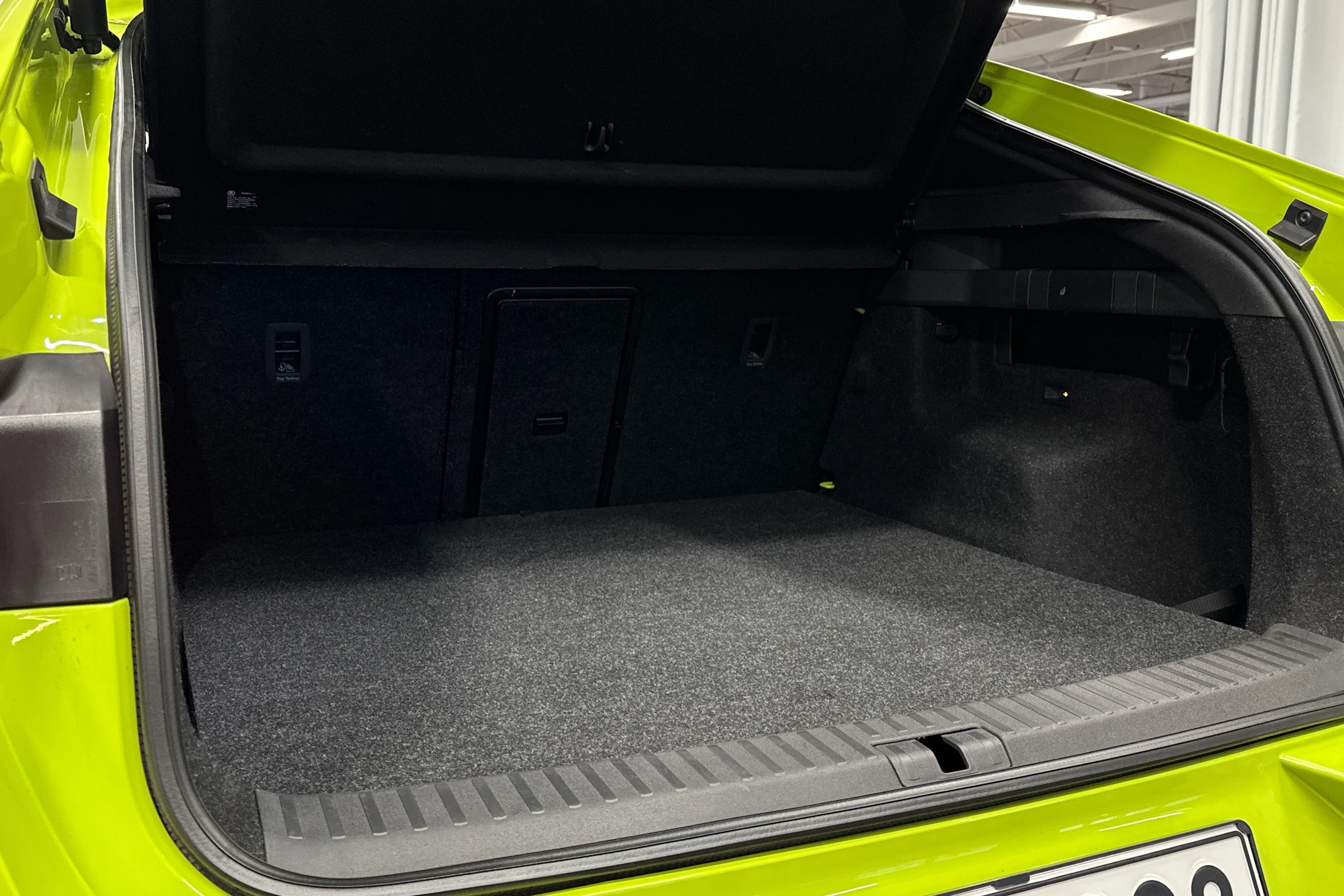 vihreä Skoda Enyaq 2025 kuva 11.