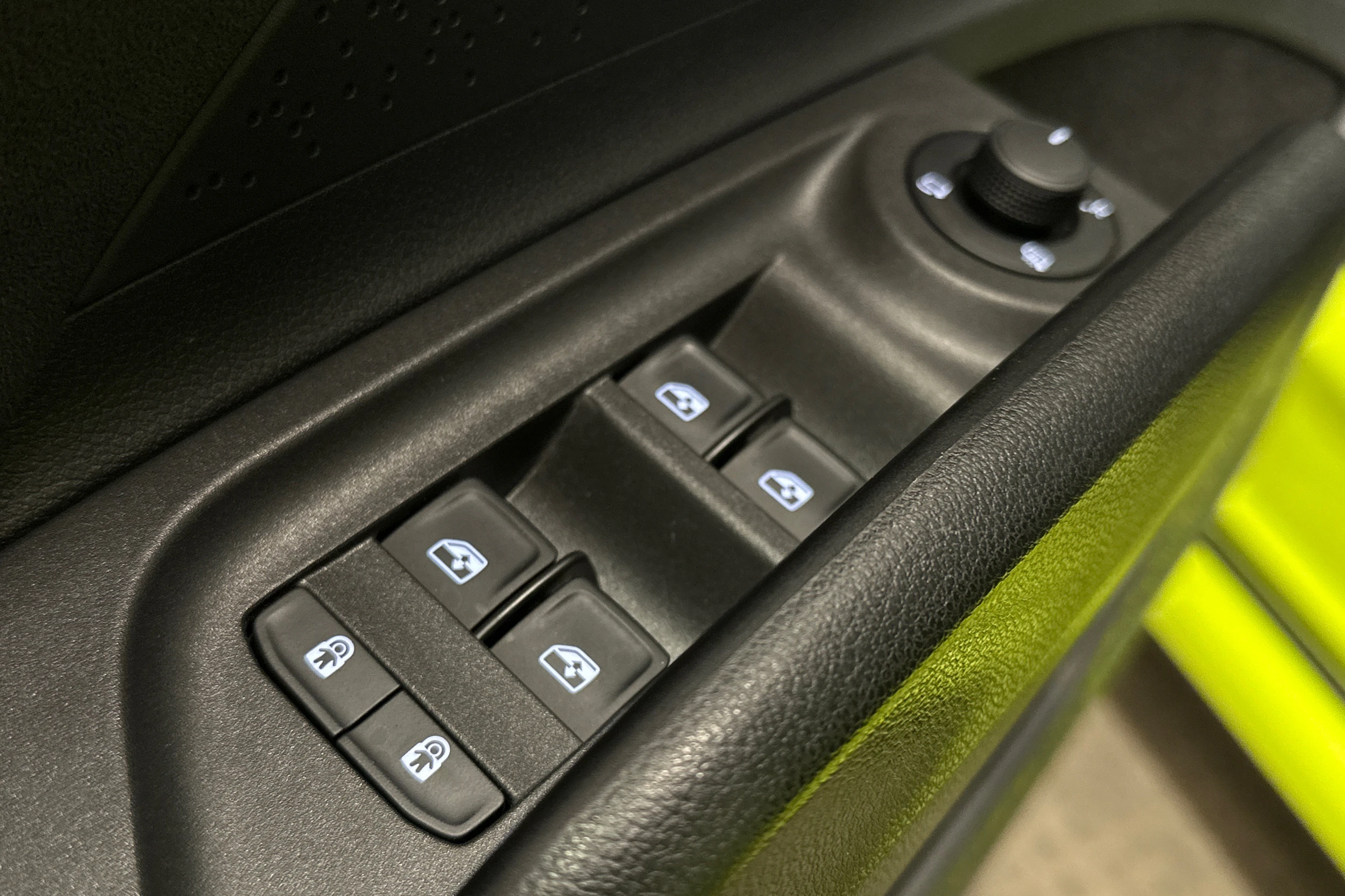 vihreä Skoda Enyaq 2025 kuva 19.