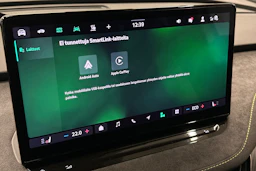 vihreä Skoda Enyaq 2025 kuva 26.