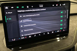 vihreä Skoda Enyaq 2025 kuva 27.
