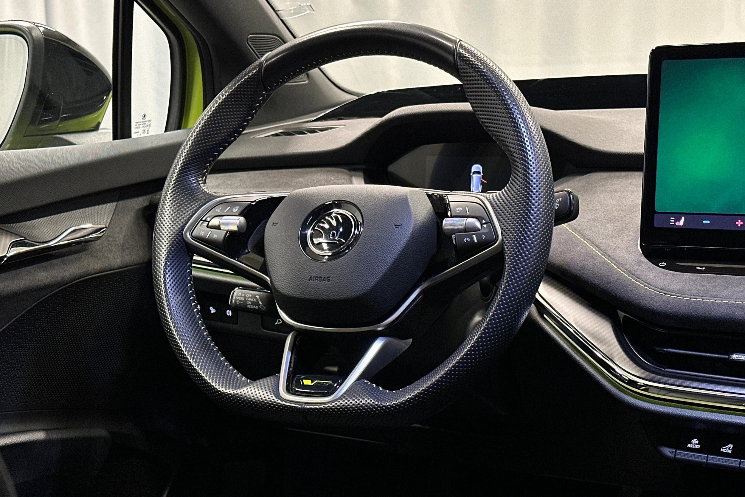 vihreä Skoda Enyaq 2025 kuva 38.