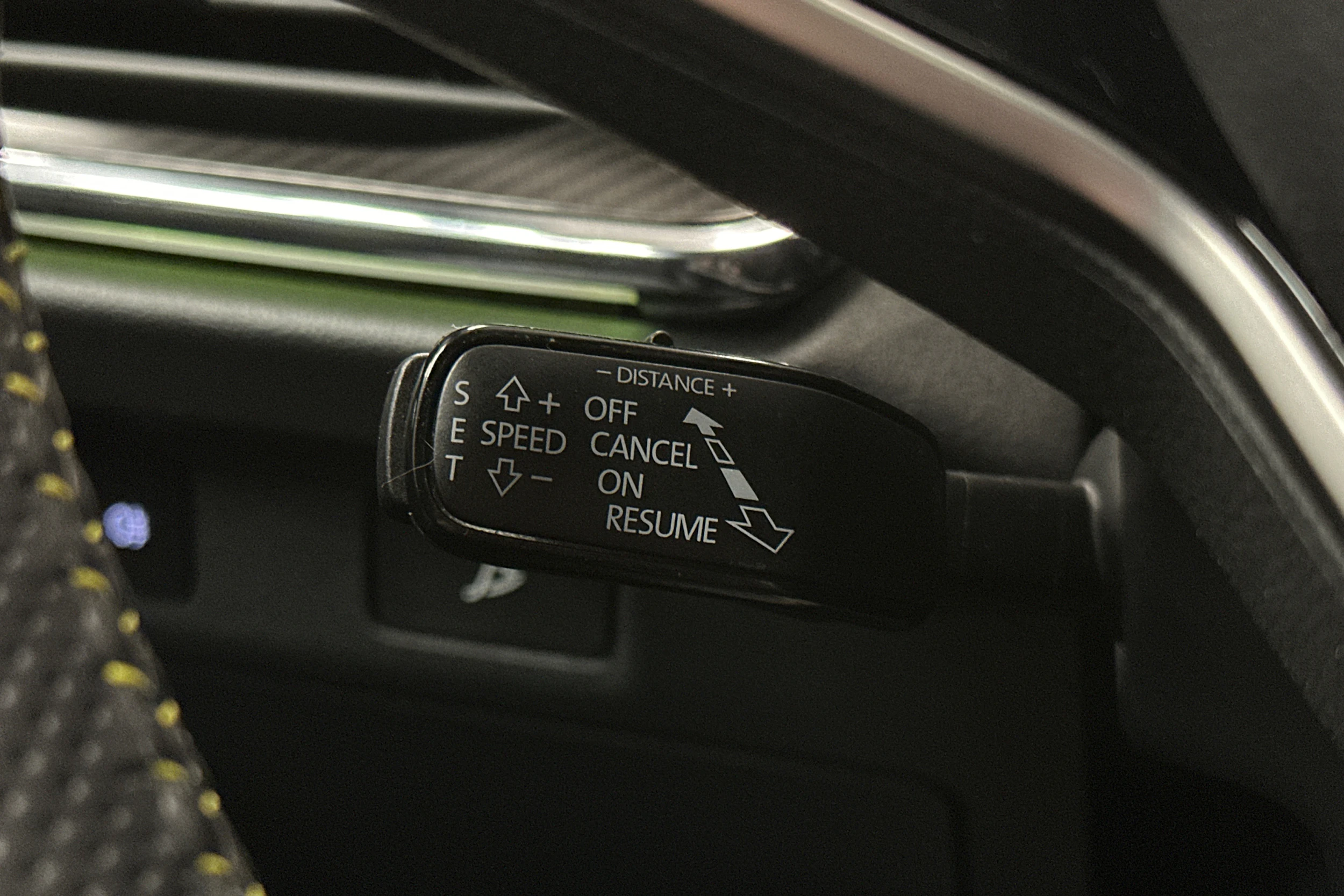 oranssi Skoda Enyaq 2025 kuva 25.