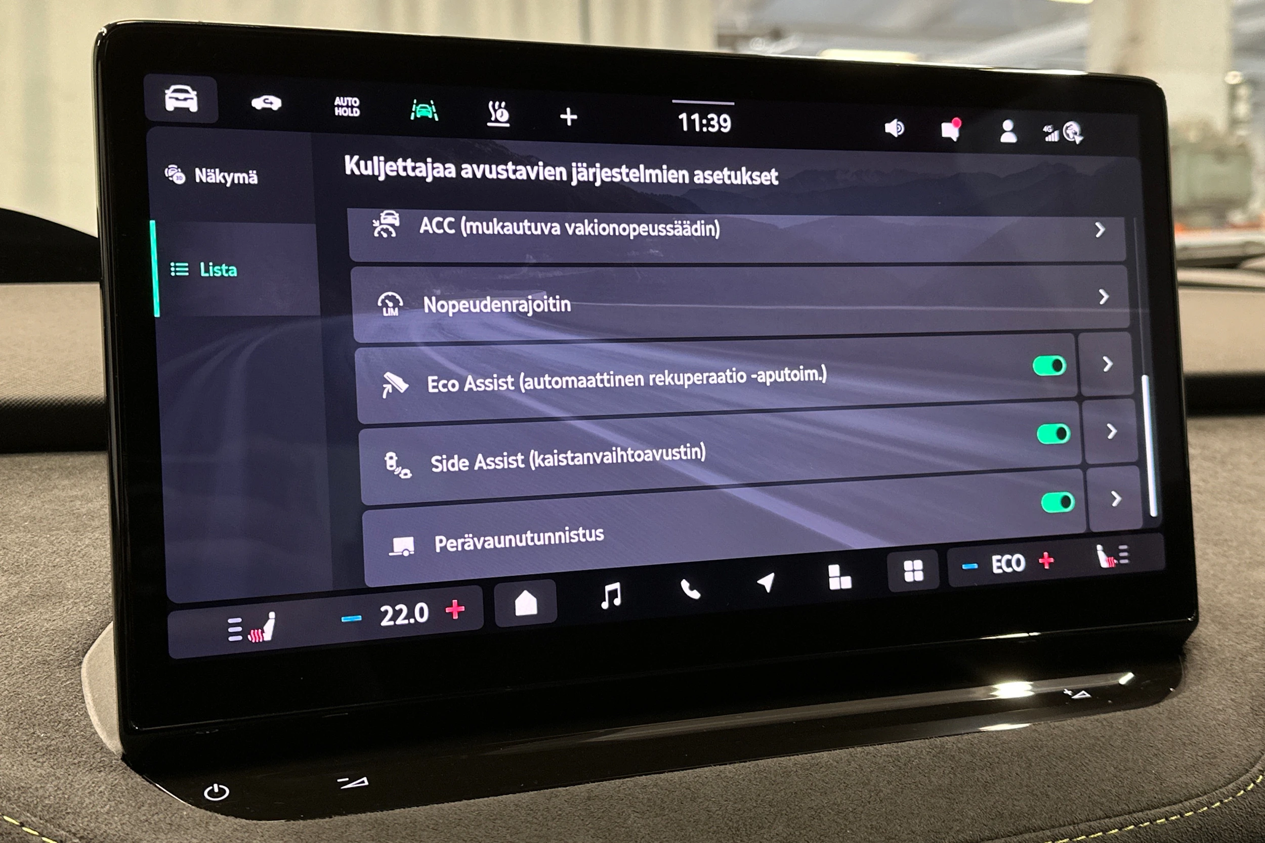 oranssi Skoda Enyaq 2025 kuva 31.