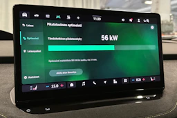 oranssi Skoda Enyaq 2025 kuva 32.