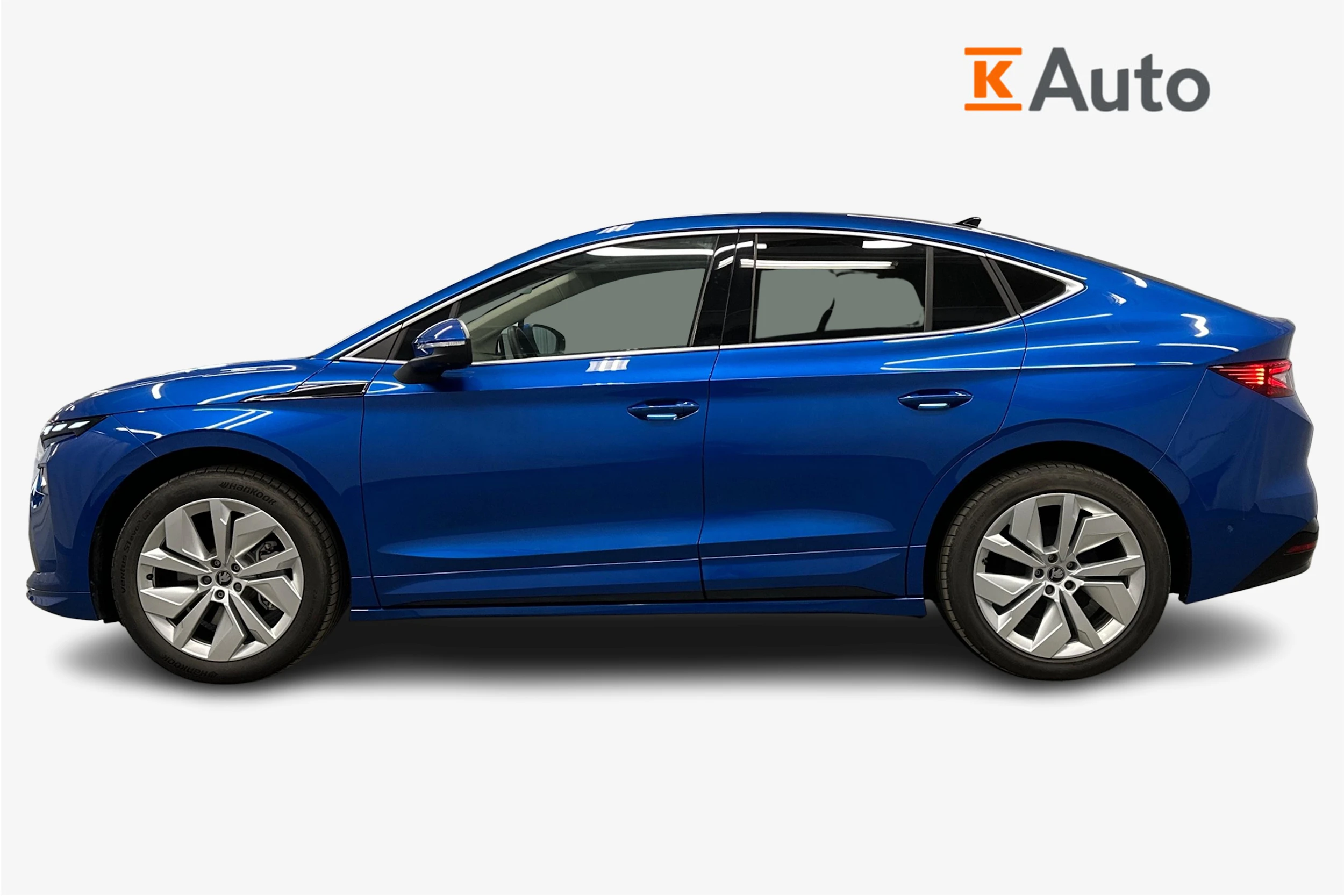 sininen Skoda Enyaq 2026 kuva 7.