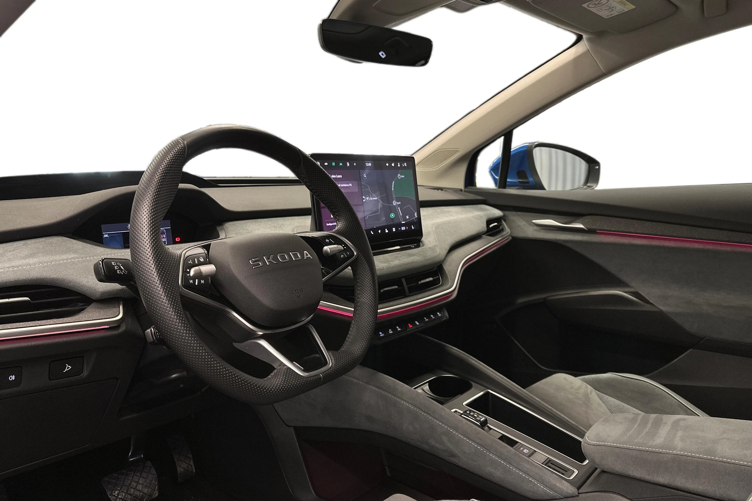 sininen Skoda Enyaq 2026 kuva 8.