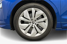 sininen Skoda Enyaq 2026 kuva 12.