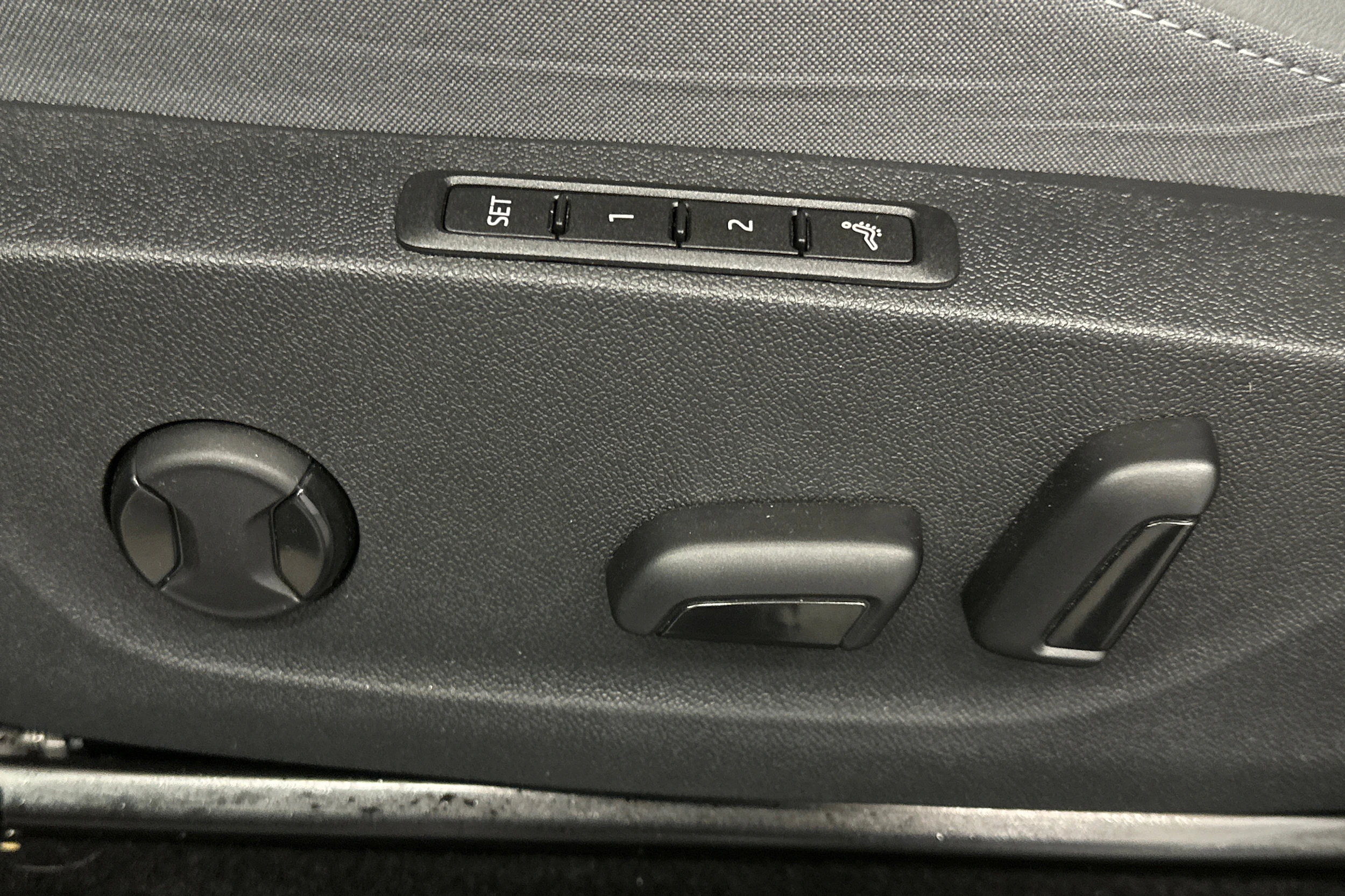 sininen Skoda Enyaq 2026 kuva 19.