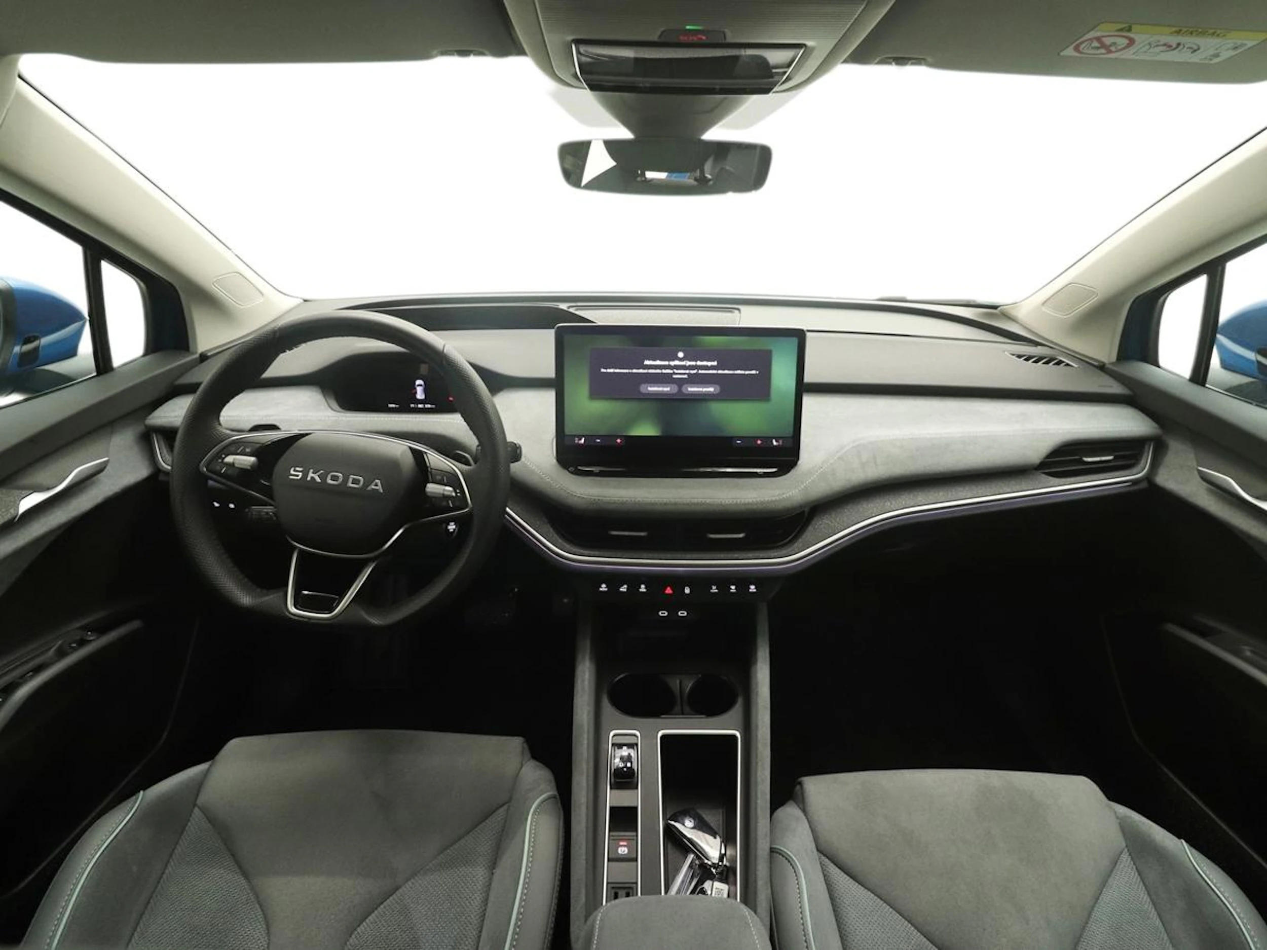 sininen Skoda Enyaq 2026 kuva 3.