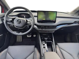 punainen Skoda Enyaq 2026 kuva 3.