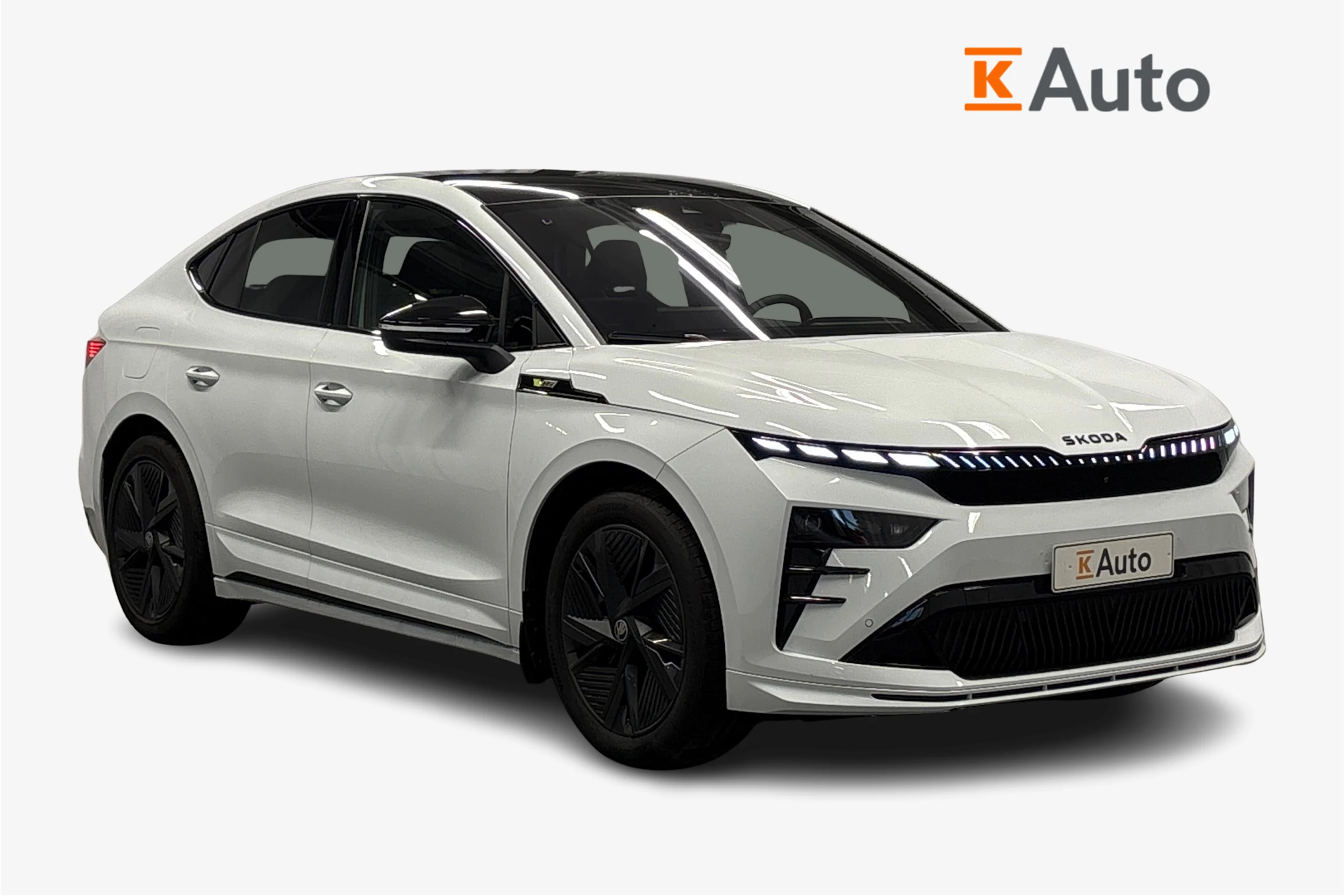 valkoinen Skoda Enyaq 2026 kuva 1.