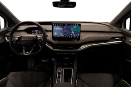valkoinen Skoda Enyaq 2026 kuva 9.