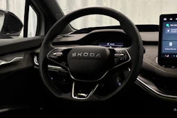 valkoinen Skoda Enyaq 2026 kuva 22.