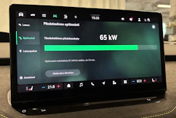 valkoinen Skoda Enyaq 2026 kuva 30.