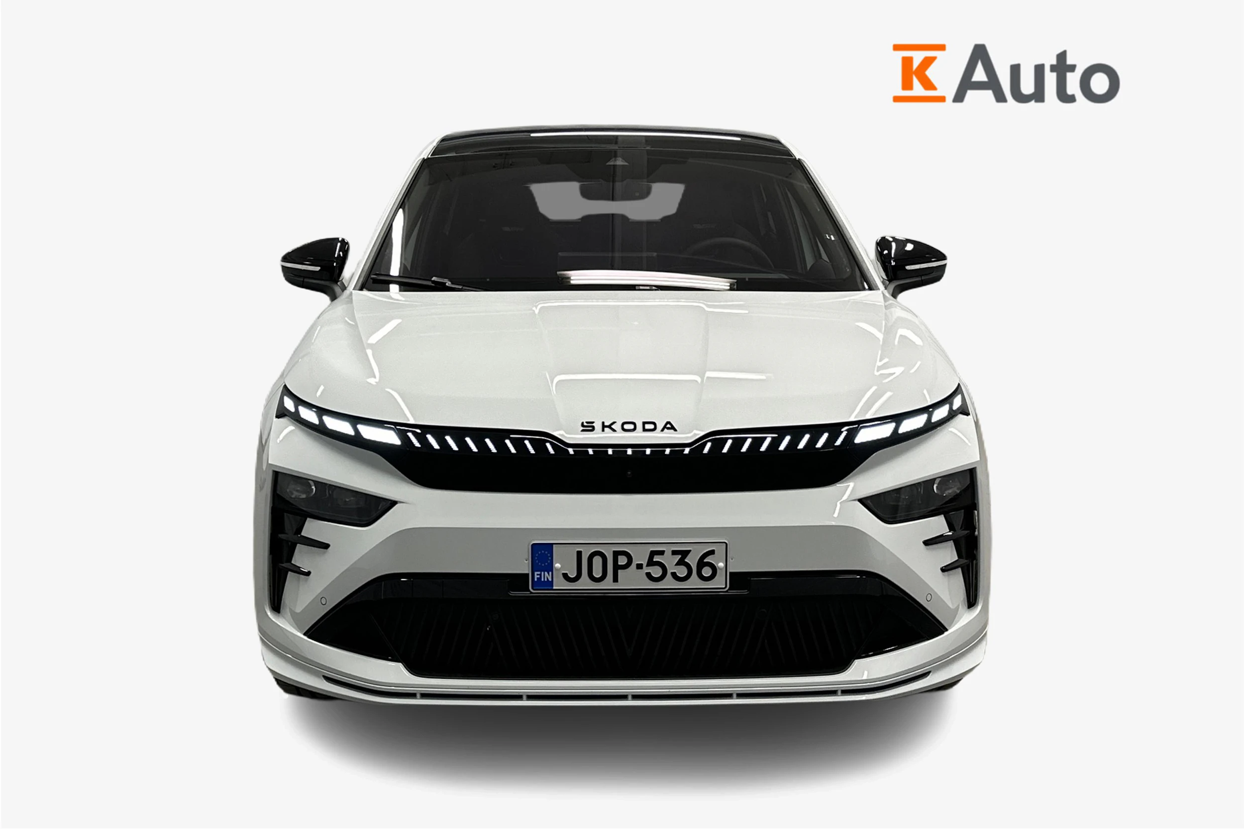 valkoinen Skoda Enyaq 2026 kuva 5.
