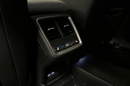 valkoinen Skoda Enyaq 2026 kuva 29.