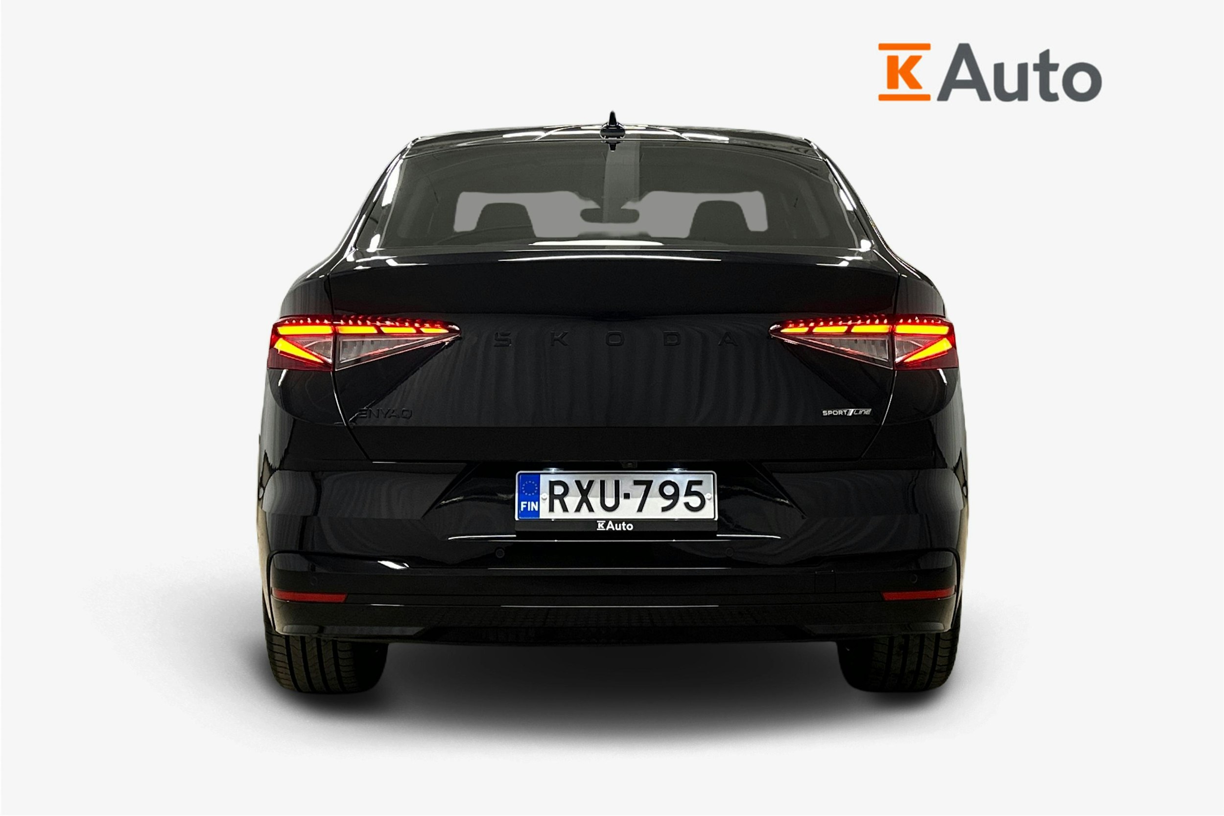 musta Skoda Enyaq 2026 kuva 3.