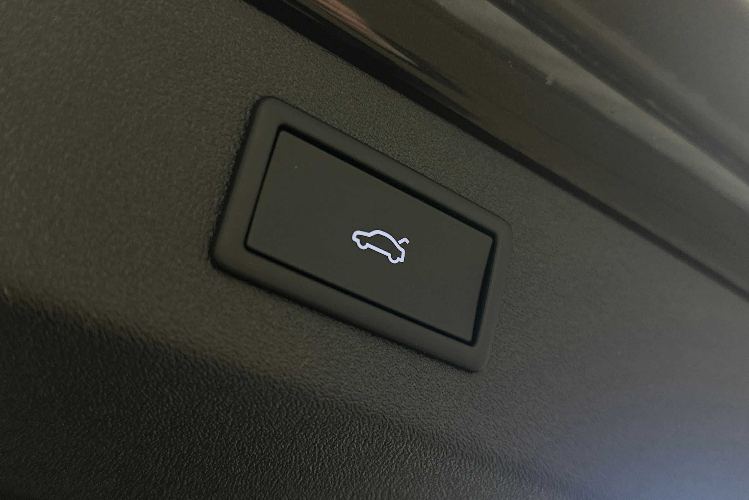 musta Skoda Enyaq 2026 kuva 15.