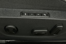 musta Skoda Enyaq 2026 kuva 19.