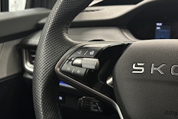 musta Skoda Enyaq 2026 kuva 22.