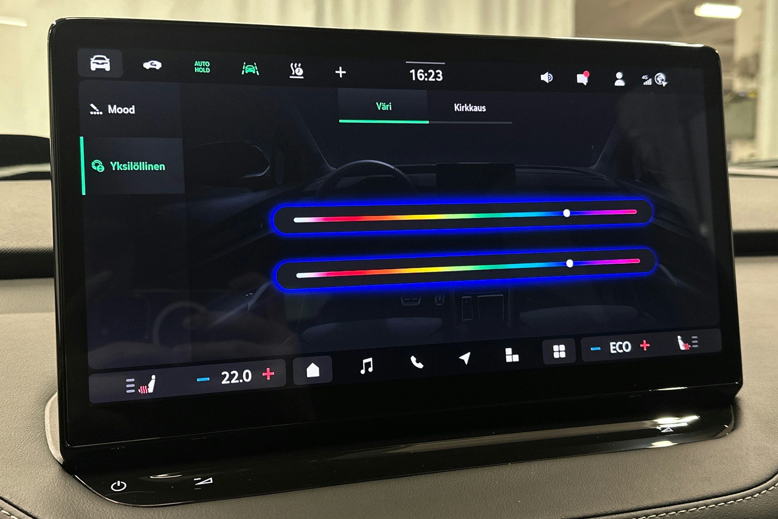 musta Skoda Enyaq 2026 kuva 33.