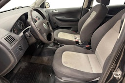 musta Skoda Fabia 2004 kuva 6.