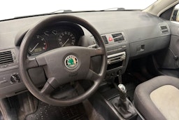 musta Skoda Fabia 2004 kuva 7.