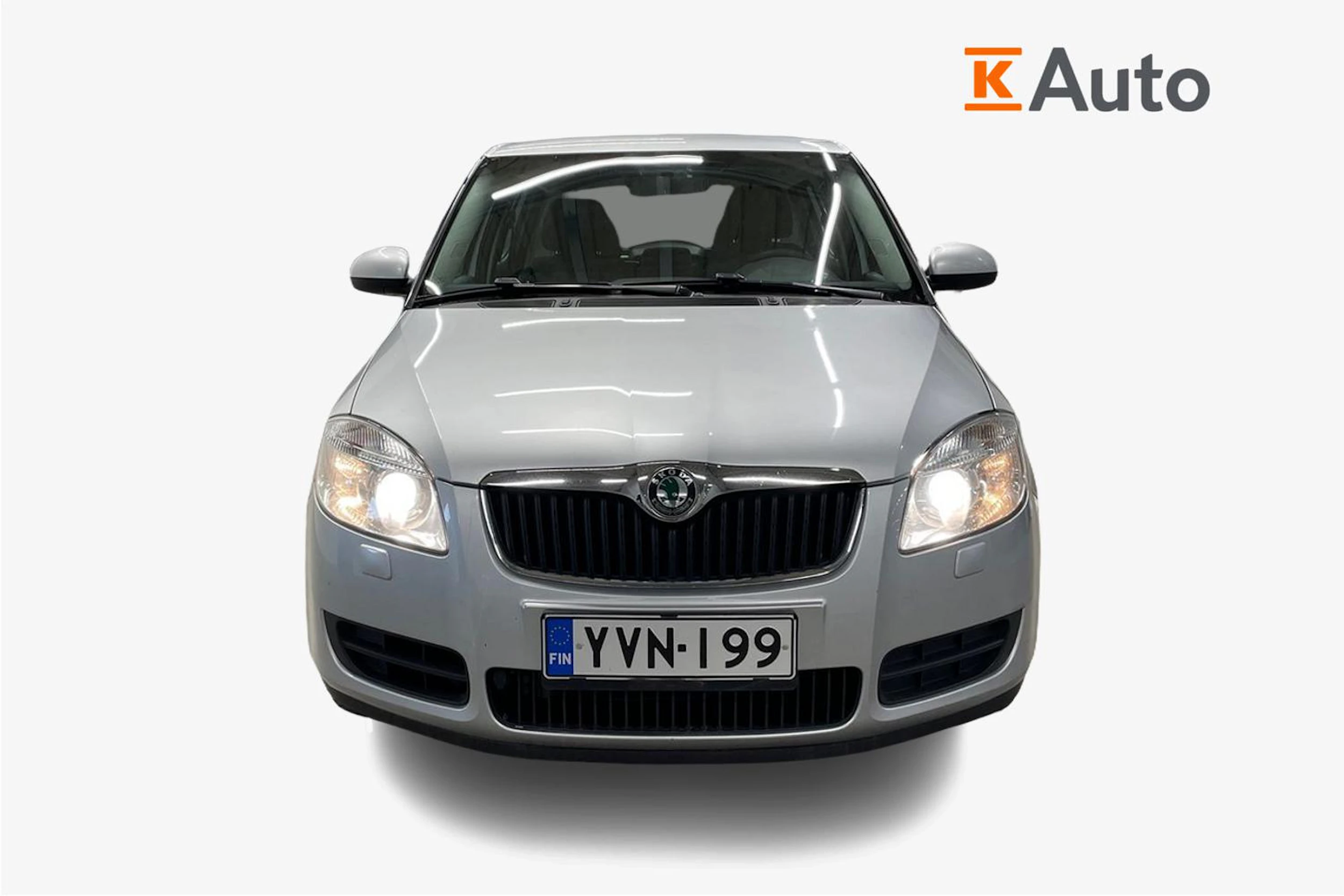 harmaa Skoda Fabia 2008 kuva 5.