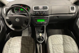 harmaa Skoda Fabia 2008 kuva 9.