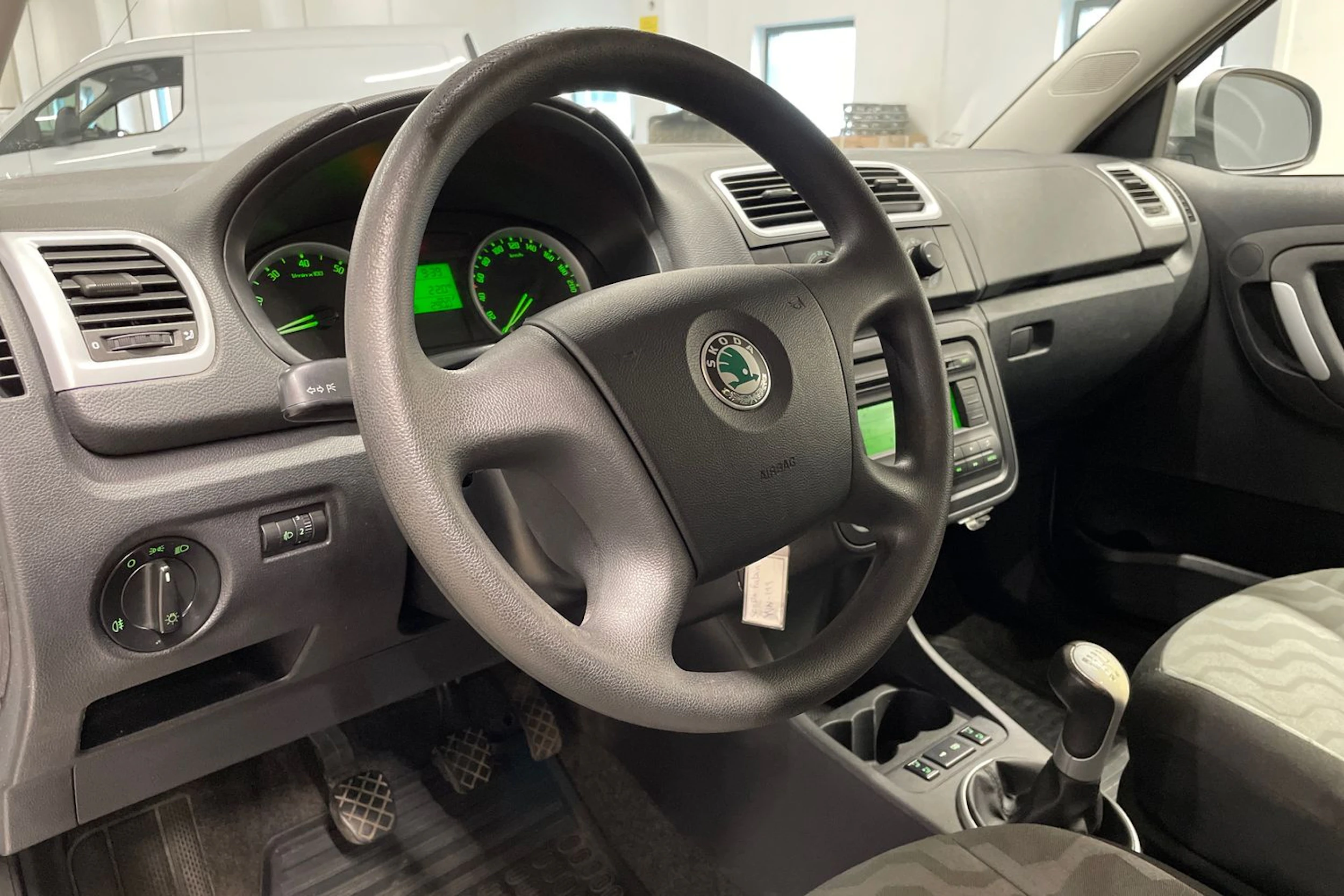 harmaa Skoda Fabia 2008 kuva 21.