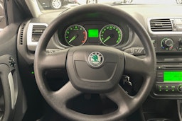ruskea (beige) Skoda Fabia 2010 kuva 15.