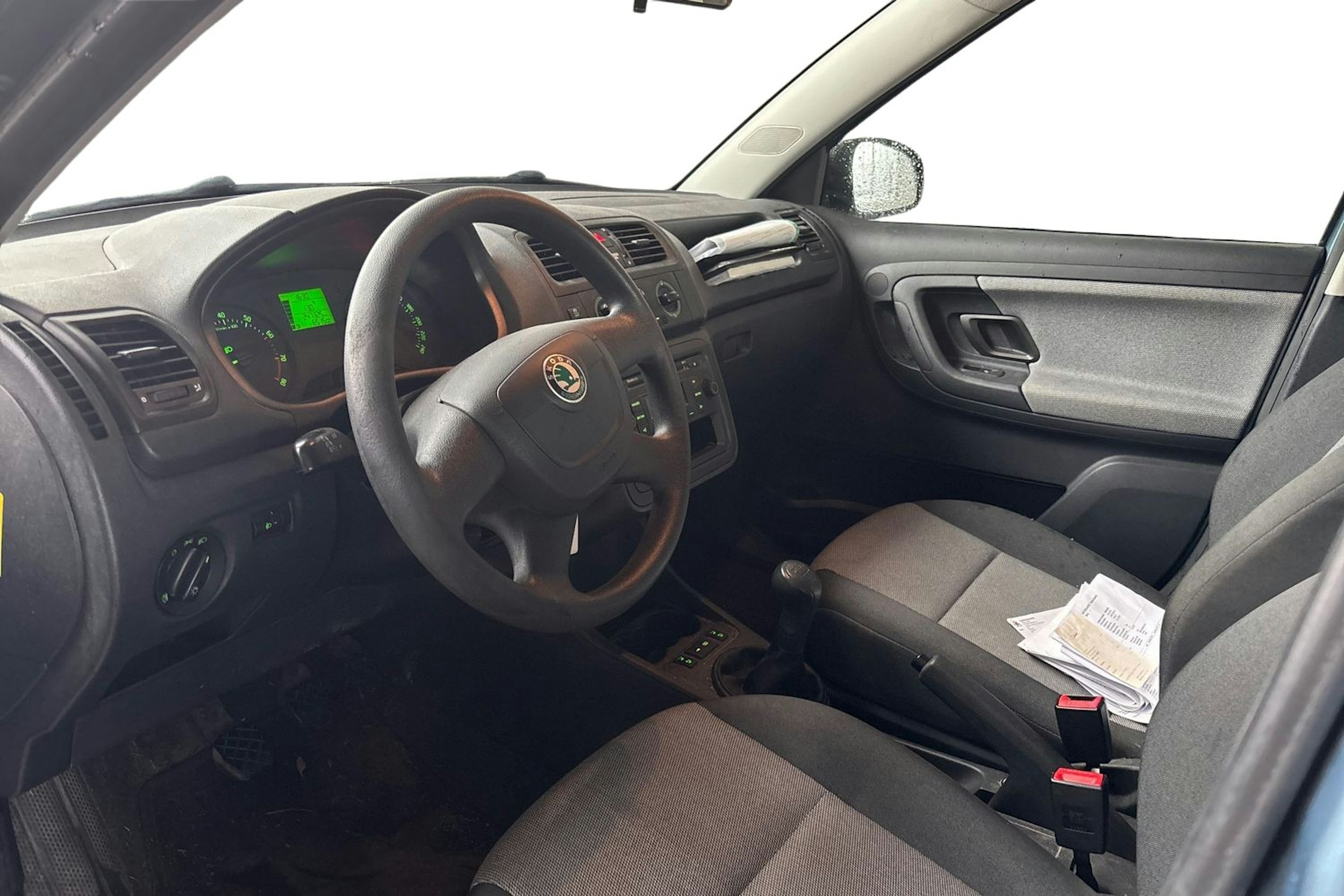 harmaa Skoda Fabia 2011 kuva 3.