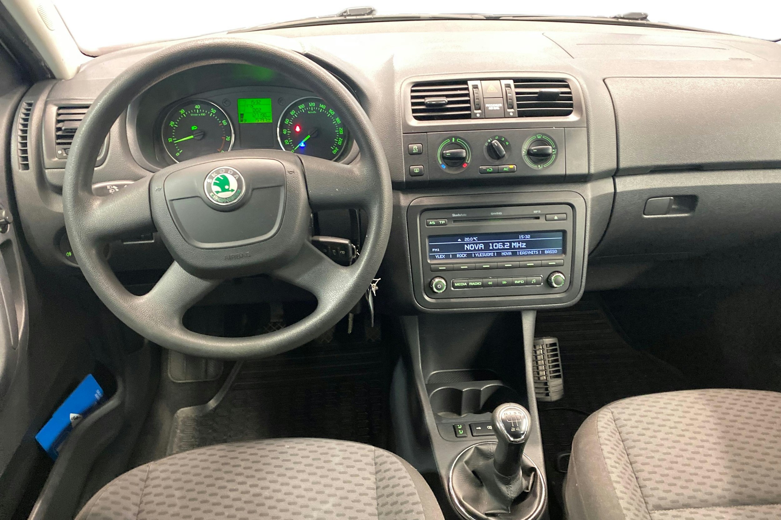 harmaa Skoda Fabia 2011 kuva 9.